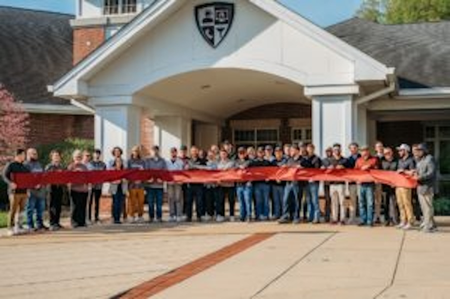 Image of a ribbon cutting ceremony